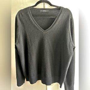 Quince cashmere sweater. Like new.